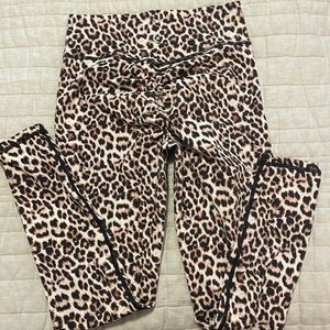 Like new leopard print ruched butt leggings. Size 4. 7/8 length. Worn once